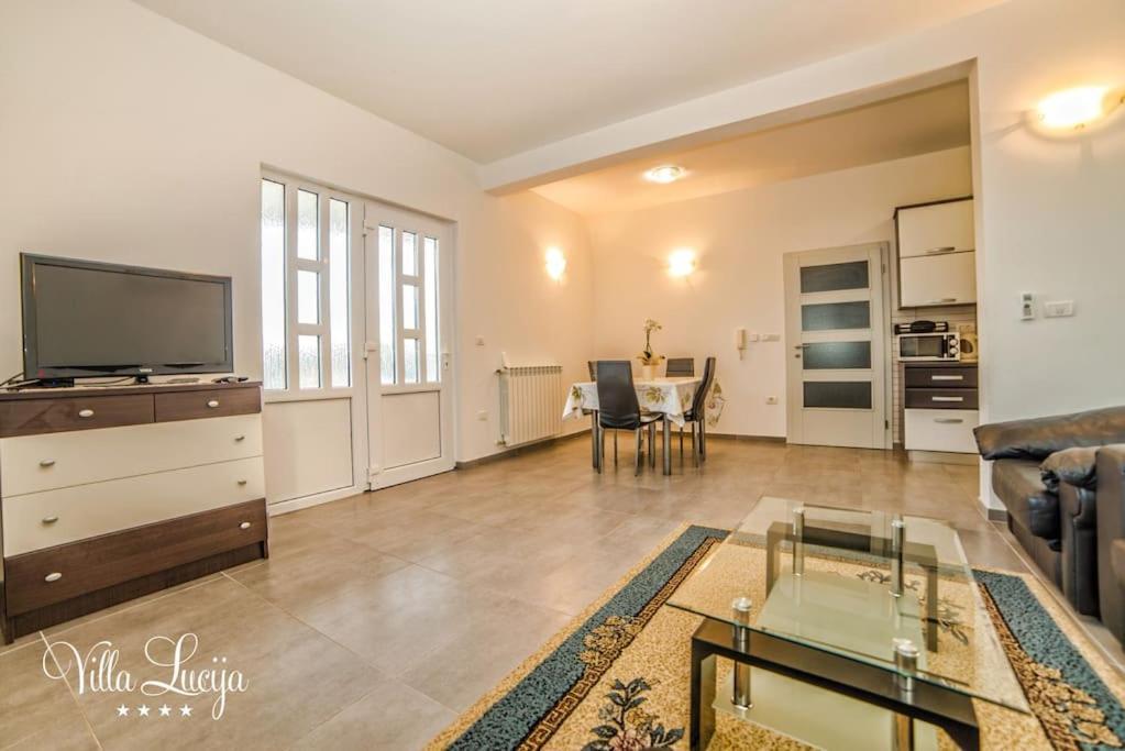 Villa Lucija Pula Luaran gambar